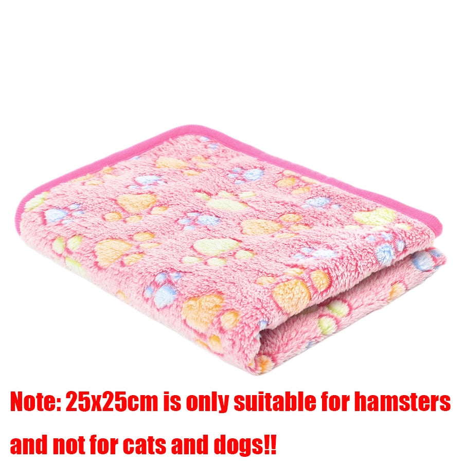 Plaid moelleux motif empreintes pour chien et chat